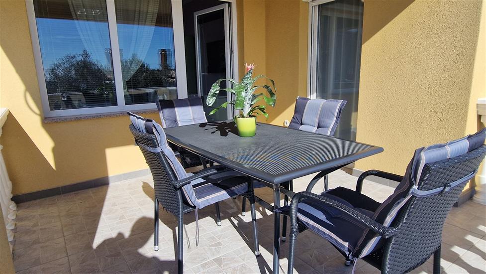 Apartment A2, for 3 persons