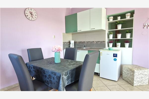 Apartment A2, for 3 persons