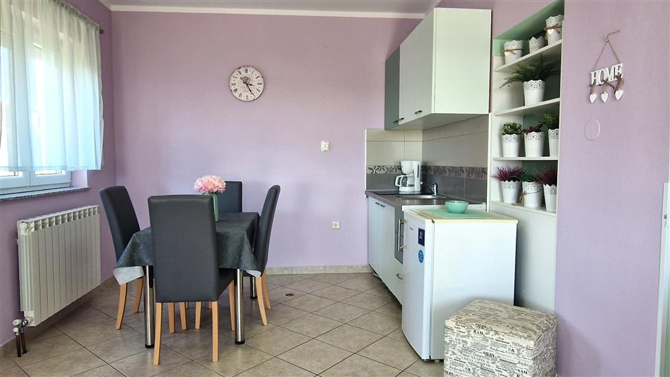 Apartment A2, for 3 persons