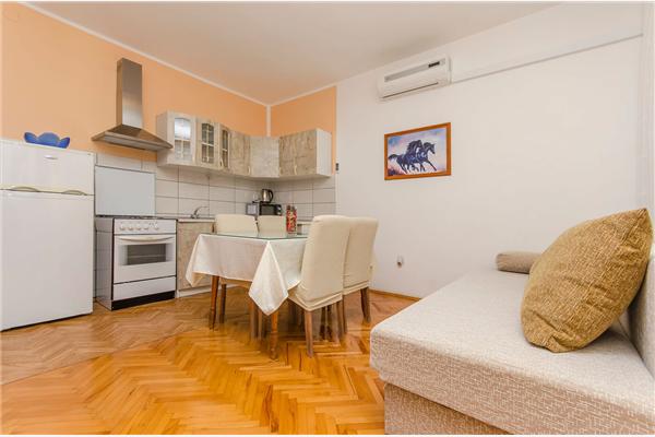 Apartment A2, for 3 persons