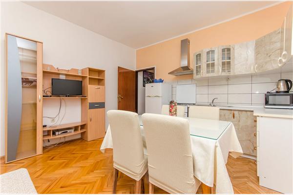 Apartment A2, for 3 persons