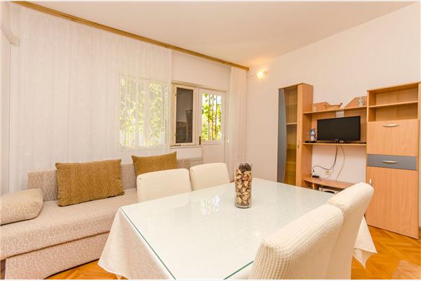 Apartment A2, for 3 persons