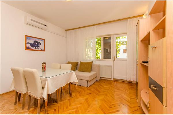 Apartment A2, for 3 persons