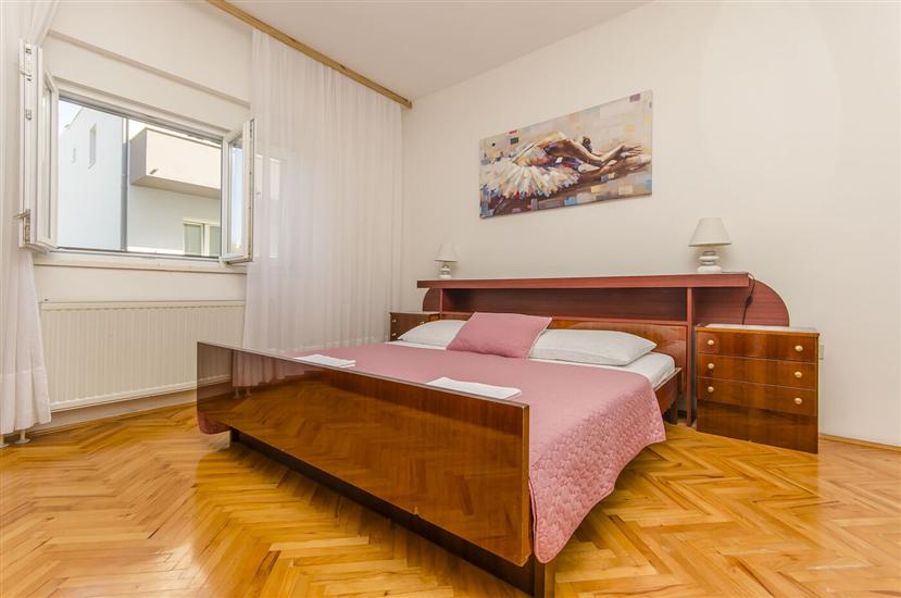 Apartment A2, for 3 persons