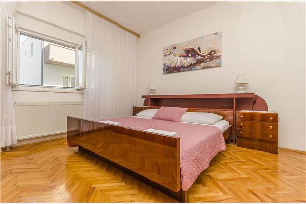Apartment A2, for 3 persons