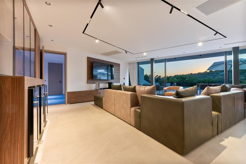 House K1, for 8 persons