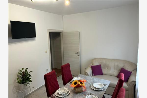Apartment A1, for 5 persons