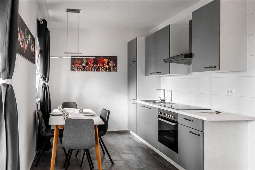 Apartment A1, for 5 persons