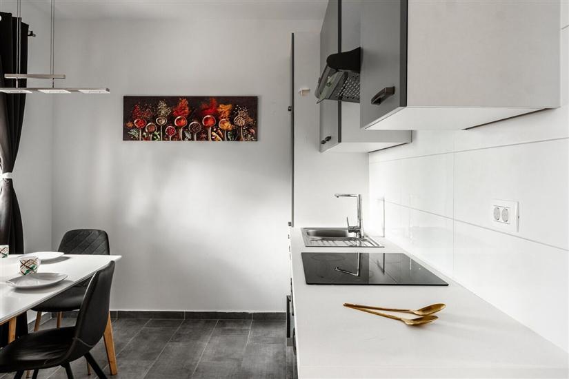 Apartment A1, for 5 persons