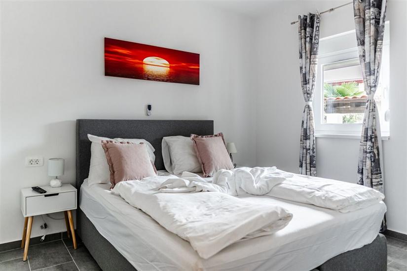 Apartment A1, for 5 persons