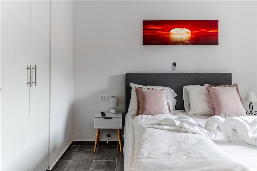 Apartment A1, for 5 persons