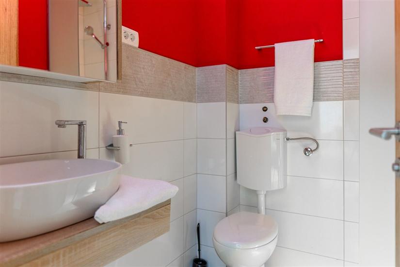 Apartment A1, for 5 persons