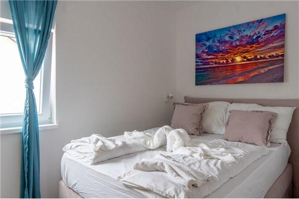 Apartment A4, for 5 persons