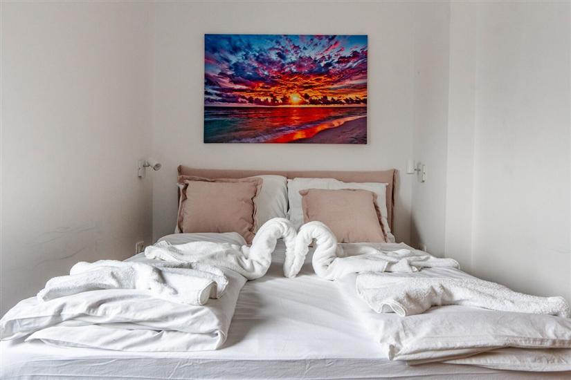 Apartment A4, for 5 persons