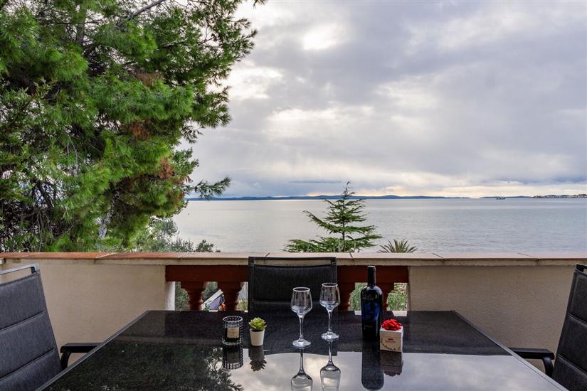 Apartment A5, for 5 persons