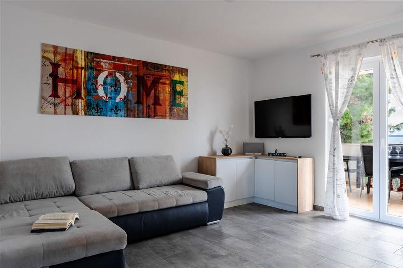 Apartment A5, for 5 persons