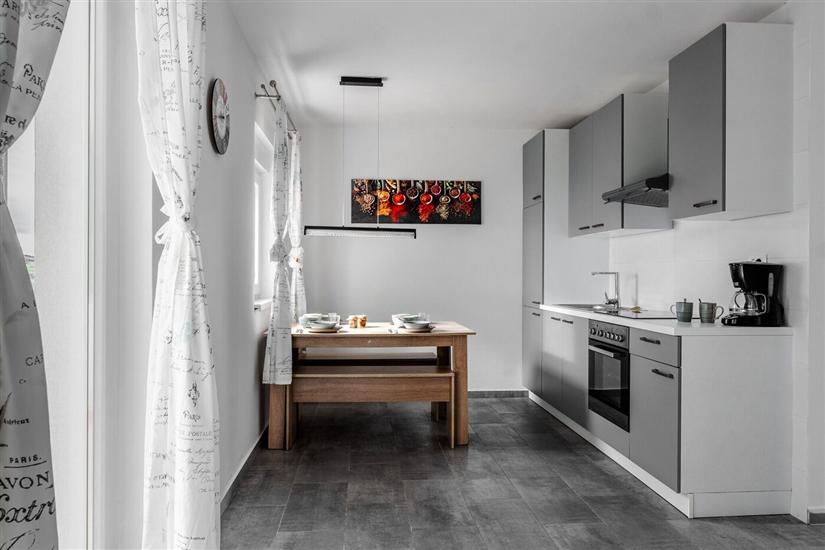 Apartment A5, for 5 persons