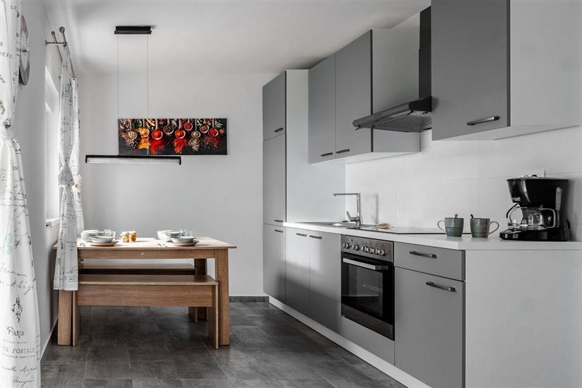 Apartment A5, for 5 persons