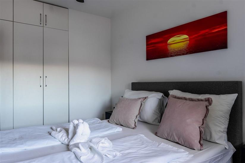 Apartment A5, for 5 persons