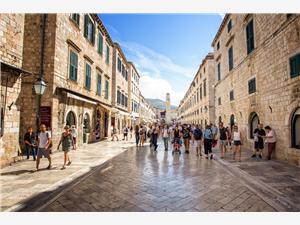 Dubrovnik-Stradun-Street