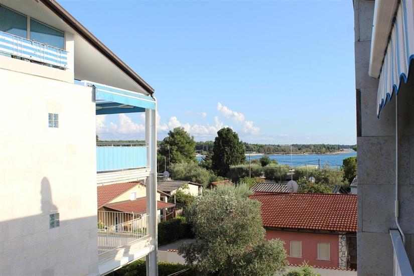 Apartment CRVENA UVALA