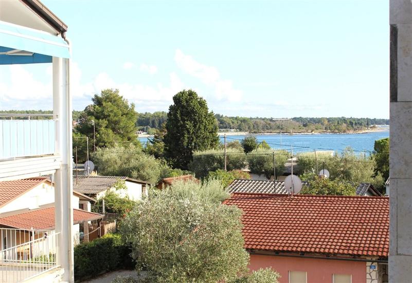 Apartment CRVENA UVALA