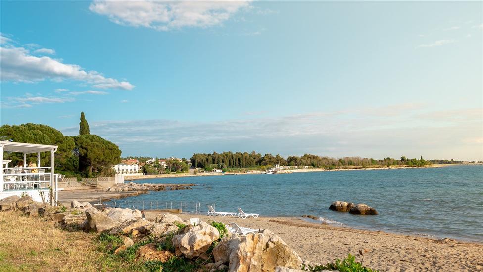 Apartment CRVENA UVALA