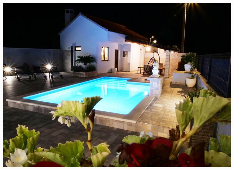 House Luketini dvori