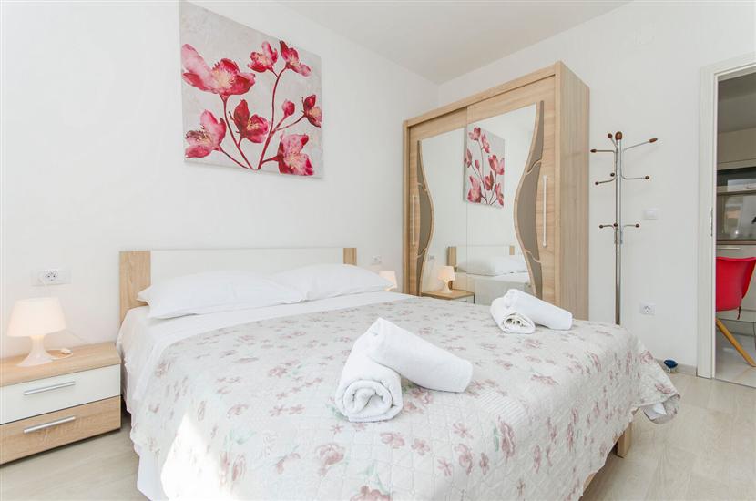 Apartment A2, for 3 persons