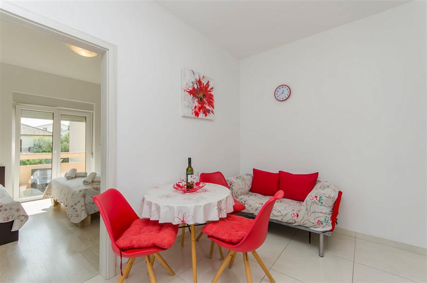 Apartment A2, for 3 persons