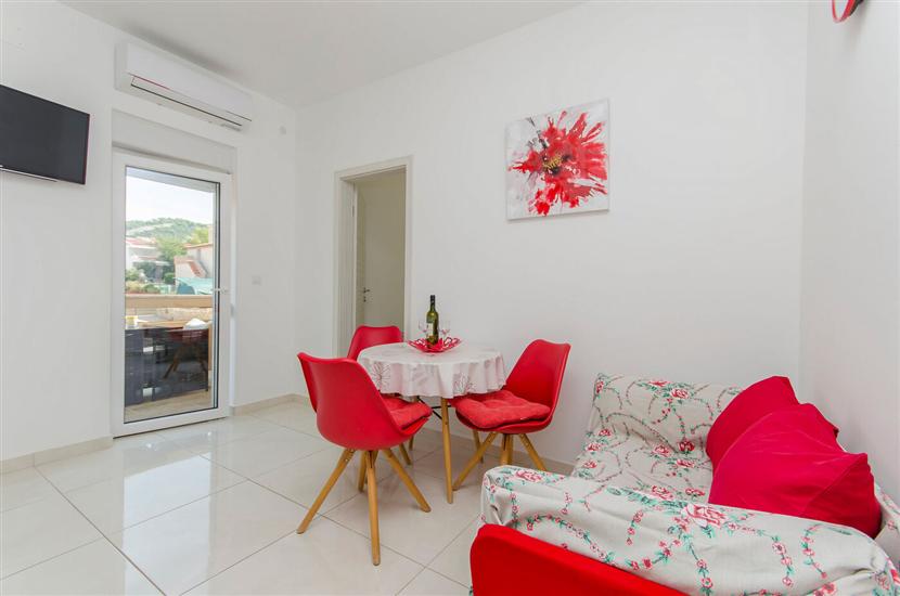 Apartment A2, for 3 persons