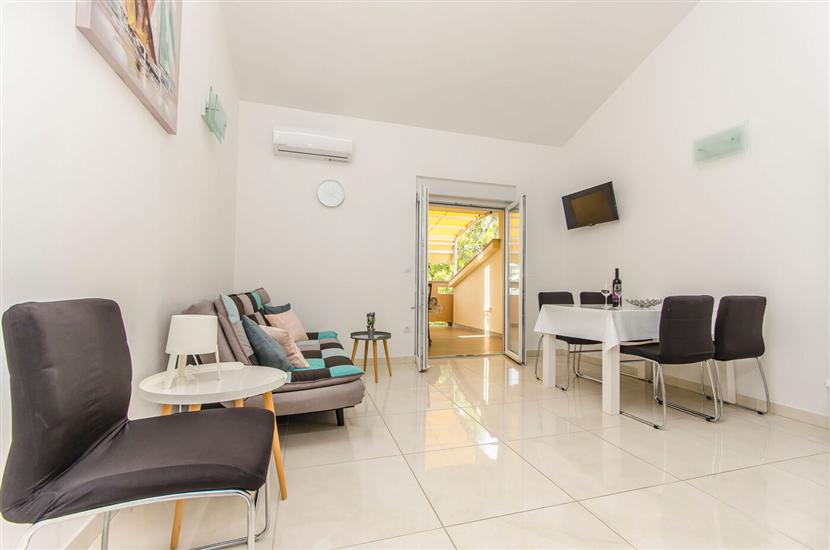 Apartment A4, for 4 persons