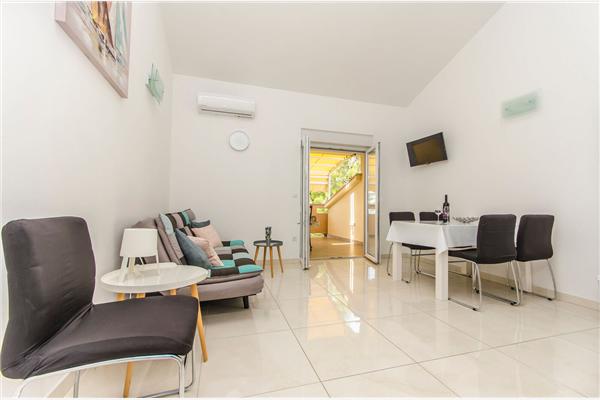 Apartment A4, for 4 persons