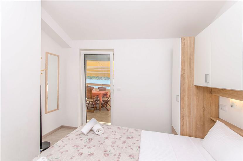 Apartment A5, for 5 persons