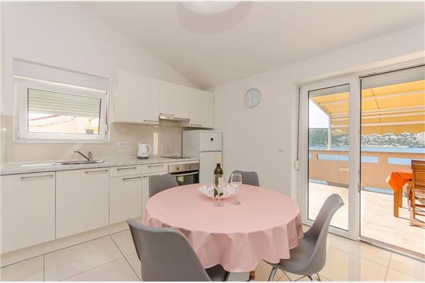 Apartment A5, for 5 persons