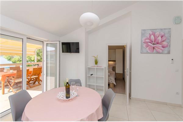 Apartment A5, for 5 persons