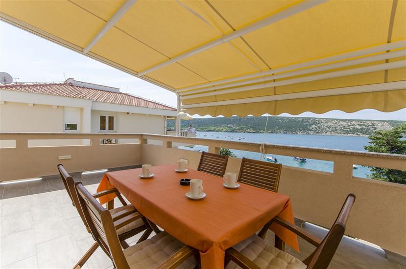 Apartment A5, for 5 persons