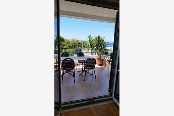 Apartment A1, for 6 persons