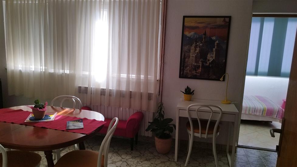 Apartment A2, for 3 persons