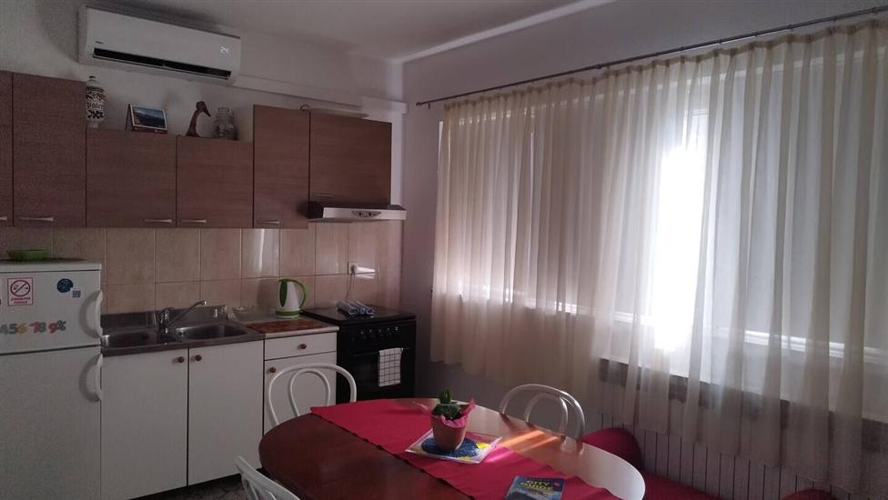 Apartment A2, for 3 persons