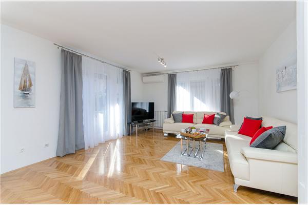 Apartment A1, for 6 persons