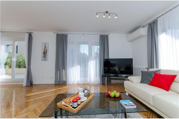 Apartment A1, for 6 persons