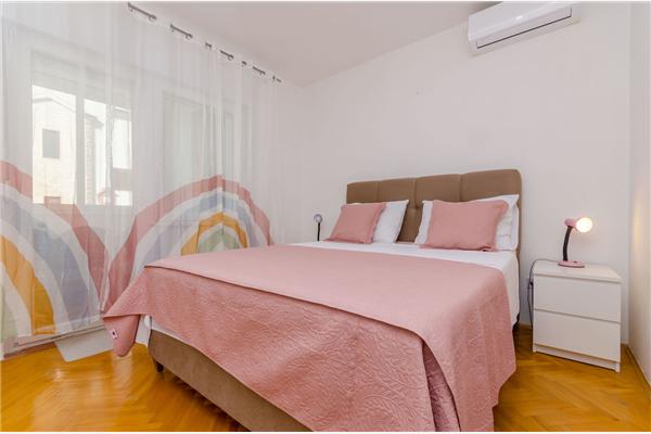 Apartment A4, for 4 persons