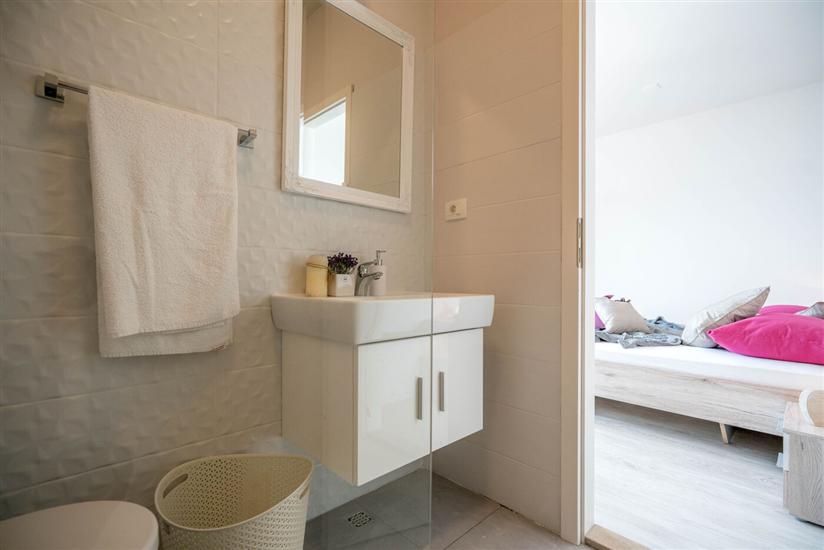 Apartment A1, for 6 persons