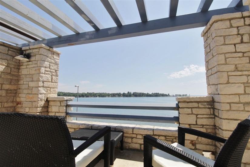 Villa Istrian with unique sea view 2