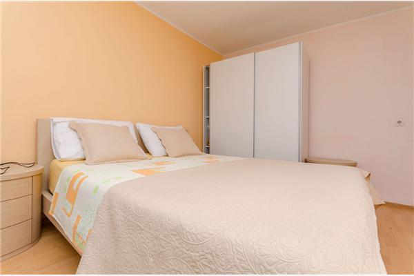 Apartment A1, for 3 persons