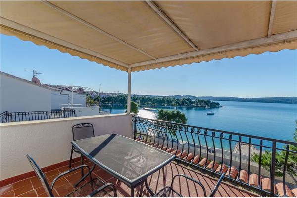 Apartment A5, for 4 persons