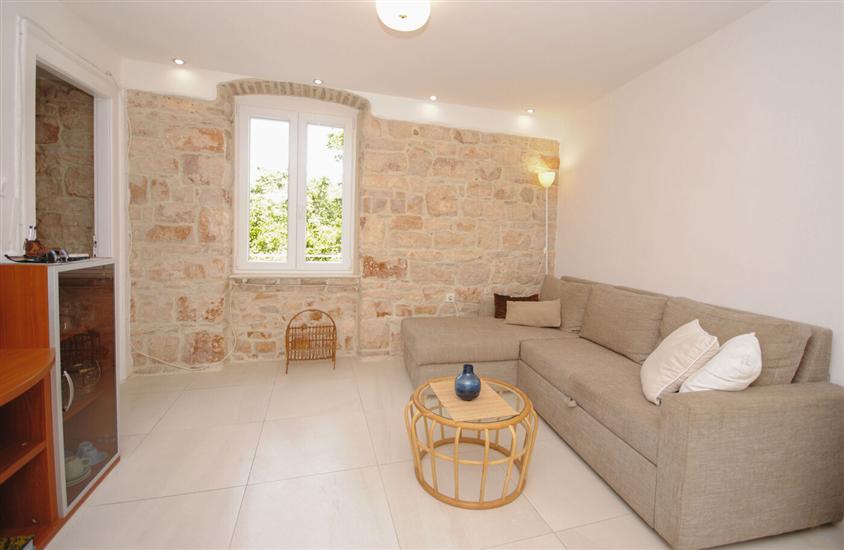 Apartment A1, for 5 persons