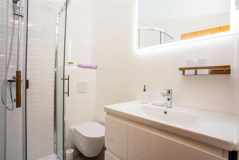 Apartment A2, for 6 persons