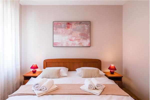 House K1, for 10 persons